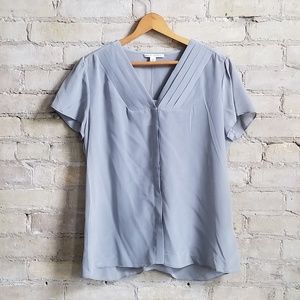 NWT Banana Republic Silk button Blouse 14 gray